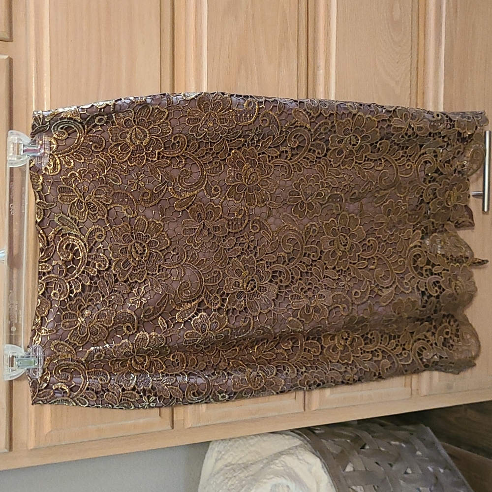 White House Black Market Gold Lace Pencil Skirt